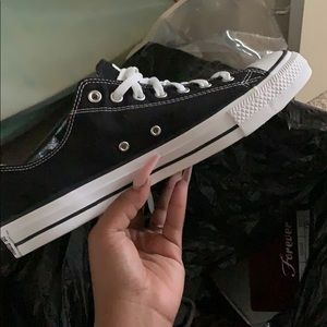 Black and white converse